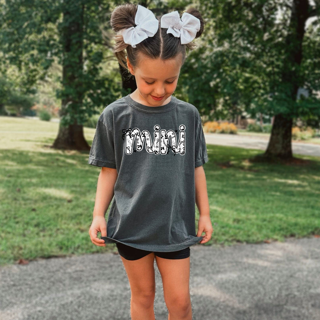 MINI GRAYSCALE FLORALS AND BOW