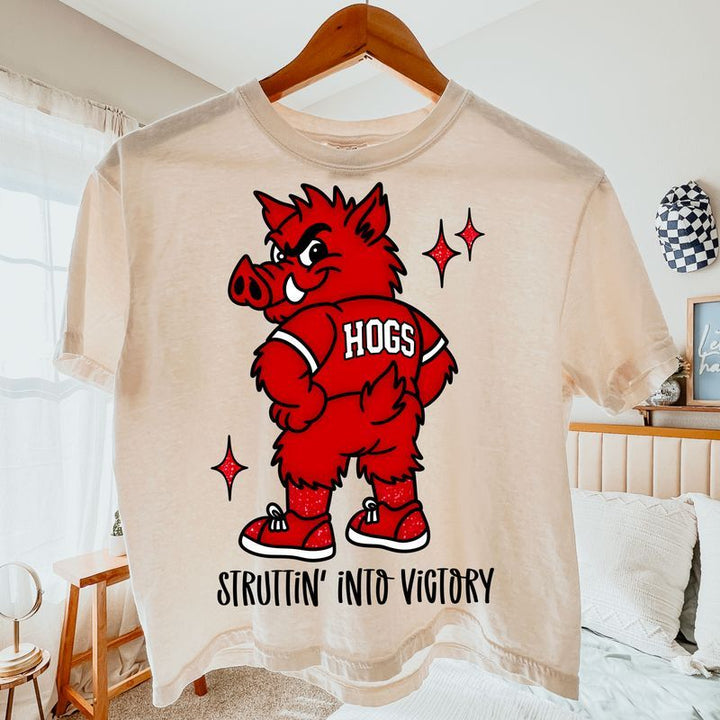 STRUTTIN RAZORBACKS
